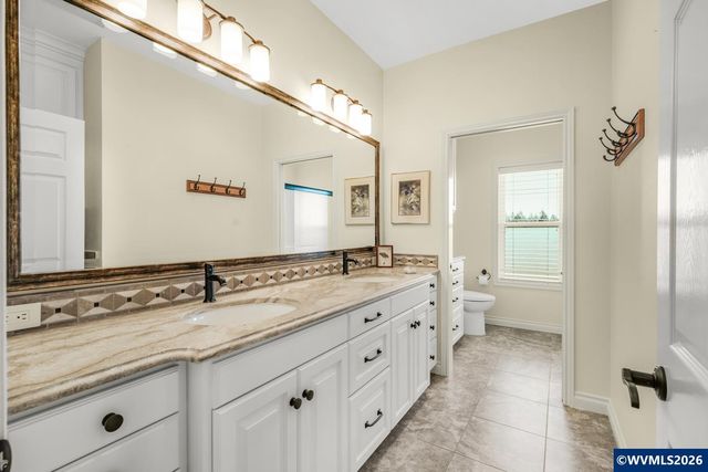 5918 Crystal Ct SE, Salem, OR 97306