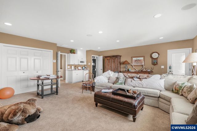 5918 Crystal Ct SE, Salem, OR 97306