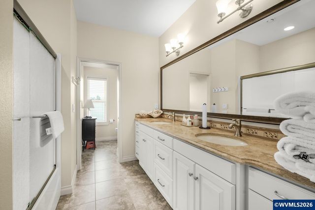 5918 Crystal Ct SE, Salem, OR 97306