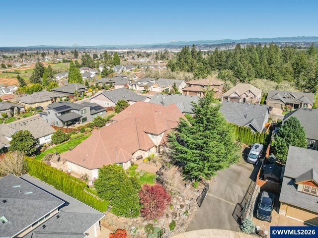 5918 Crystal Ct SE, Salem, OR 97306