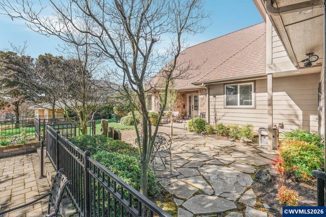 5918 Crystal Ct SE, Salem, OR 97306