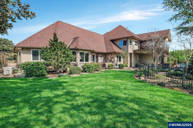 5918 Crystal Ct SE, Salem, OR 97306