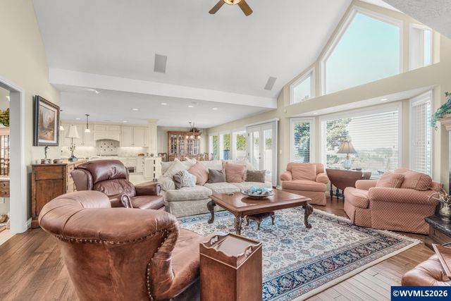 5918 Crystal Ct SE, Salem, OR 97306