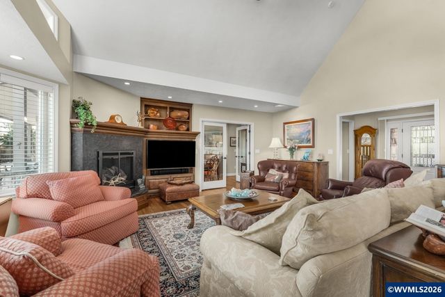 5918 Crystal Ct SE, Salem, OR 97306