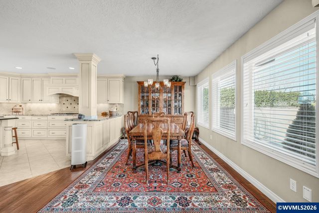 5918 Crystal Ct SE, Salem, OR 97306