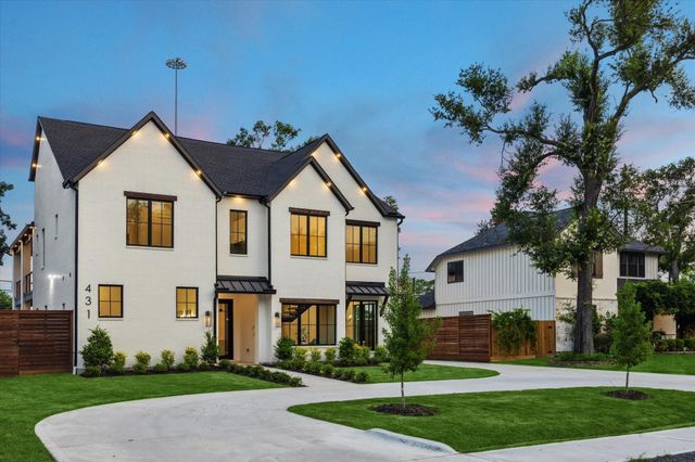 431 W 30th Street, Houston, TX 77018