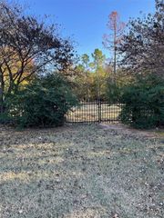 1181 Augusta Court, Shawnee, OK 74801