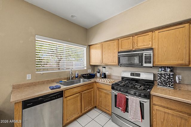 9214 W HAZELWOOD Street, Phoenix, AZ 85037