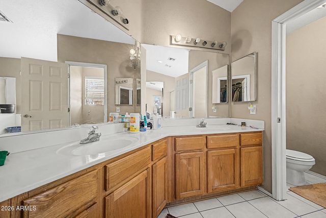 9214 W HAZELWOOD Street, Phoenix, AZ 85037