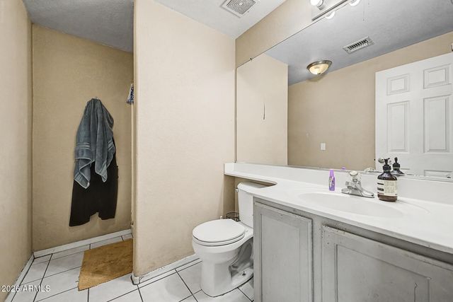 9214 W HAZELWOOD Street, Phoenix, AZ 85037