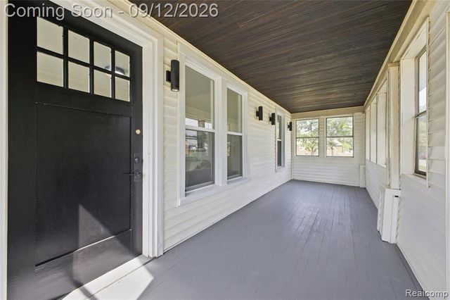 26657 Parkington Street, Roseville, MI 48066