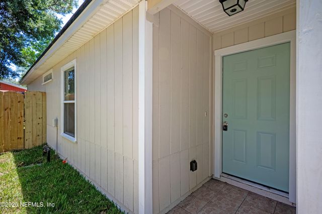 1145 STOCKS Street, Atlantic Beach, FL 32233