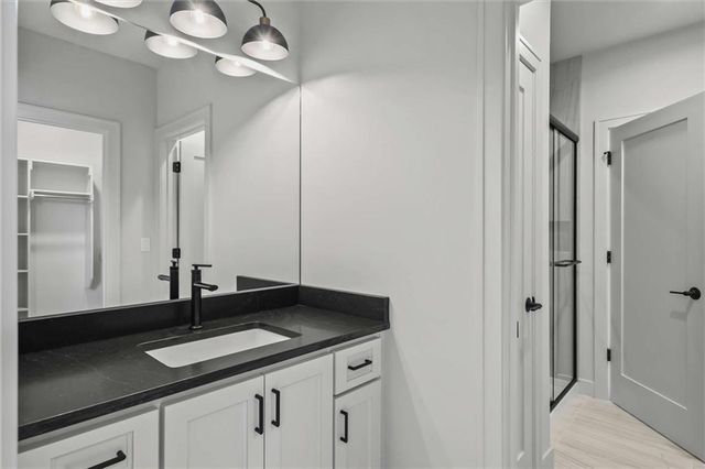 3244 W 133rd Terrace, Leawood, KS 66209