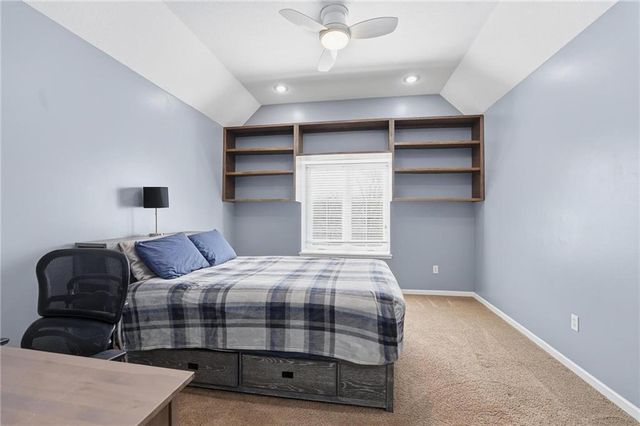 707 NE Sundance Trail, Lee's Summit, MO 64086