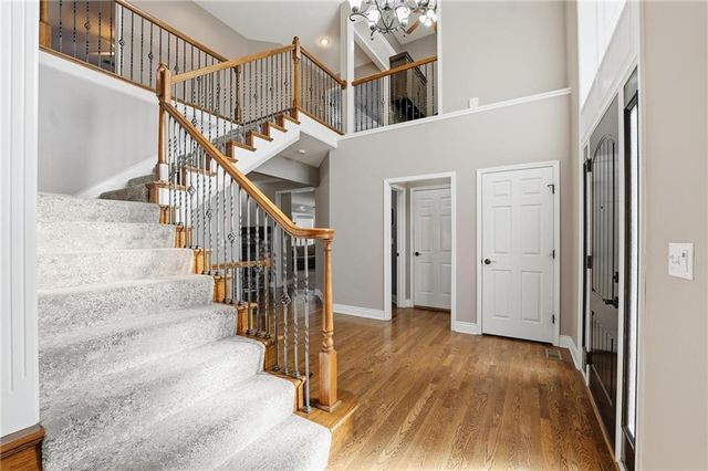 707 NE Sundance Trail, Lee's Summit, MO 64086