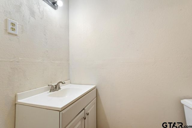 14832 FM 2661, Flint, TX 75762