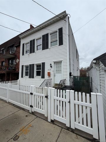 7039 57th Drive, Maspeth, NY 11378