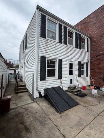 7039 57th Drive, Maspeth, NY 11378
