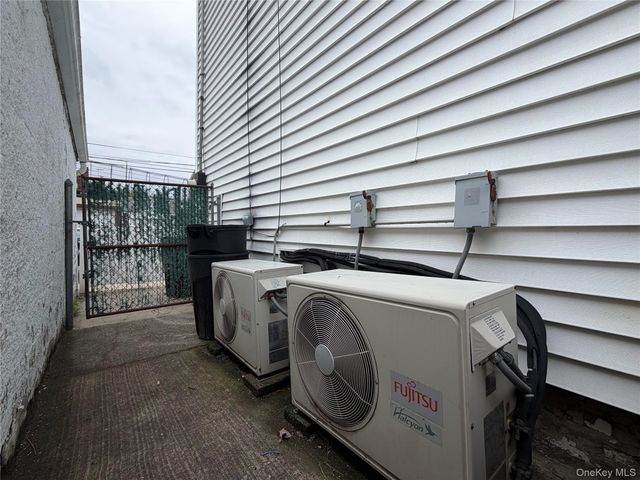 7039 57th Drive, Maspeth, NY 11378