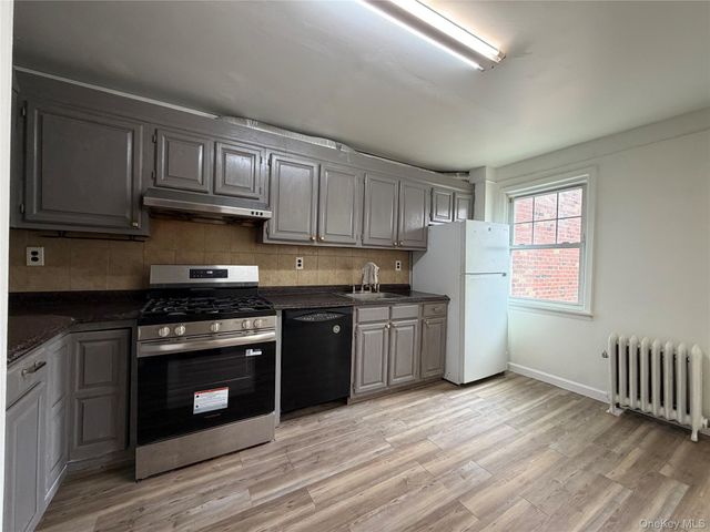 7039 57th Drive, Maspeth, NY 11378