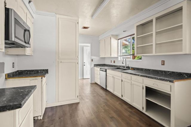 9103 Paradise Park Drive, Lakeside, CA 92040