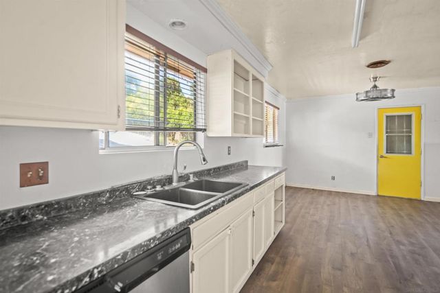 9103 Paradise Park Drive, Lakeside, CA 92040