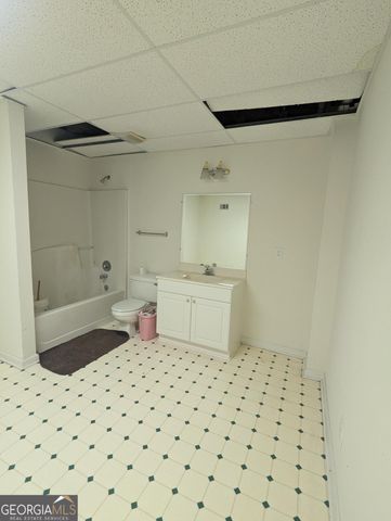 5235 Chaversham Lane, Peachtree Corners, GA 30092