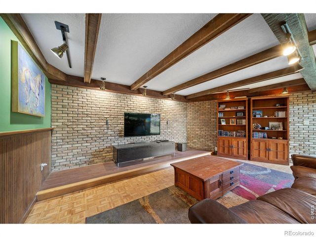 1692 Kiowa Road, Lyons, CO 80540
