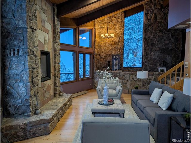 1692 Kiowa Road, Lyons, CO 80540