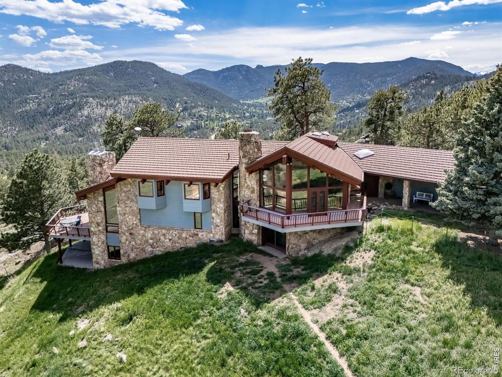 1692 Kiowa Road, Lyons, CO 80540
