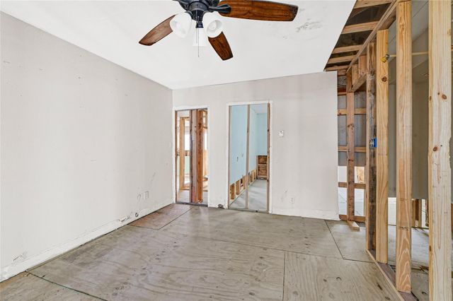 1925 Sunny Drive, Houston, TX 77093