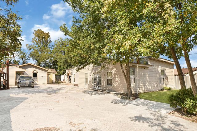 1925 Sunny Drive, Houston, TX 77093