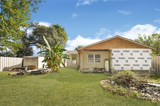 1925 Sunny Drive, Houston, TX 77093