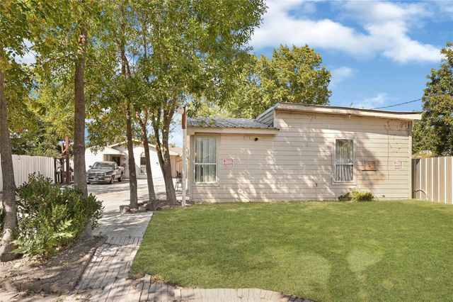 1925 Sunny Drive, Houston, TX 77093