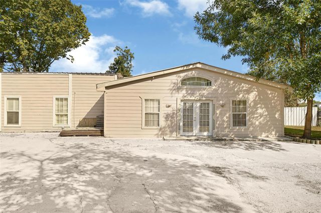 1925 Sunny Drive, Houston, TX 77093