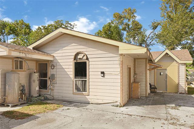 1925 Sunny Drive, Houston, TX 77093