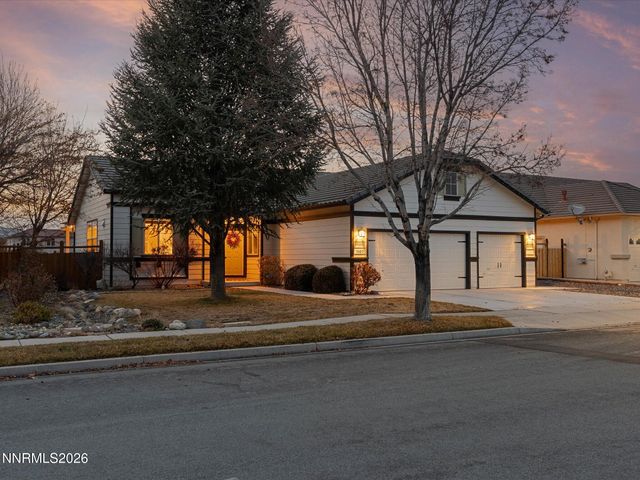 7425 Ash Peak Drive, Sparks, NV 89436