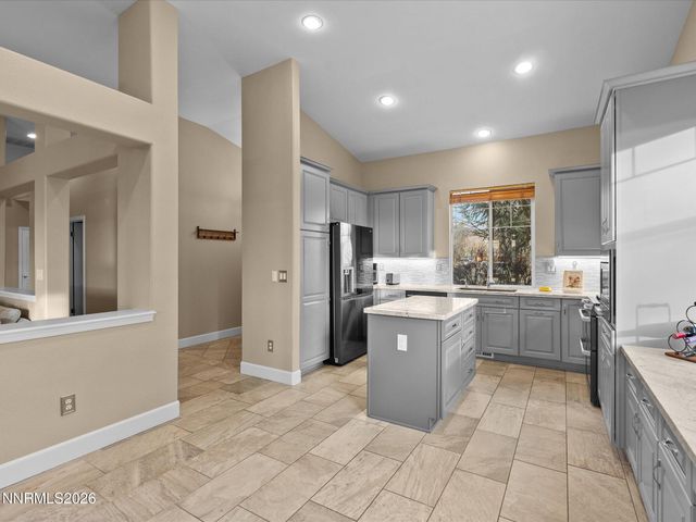 7425 Ash Peak Drive, Sparks, NV 89436