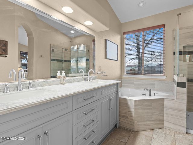 7425 Ash Peak Drive, Sparks, NV 89436