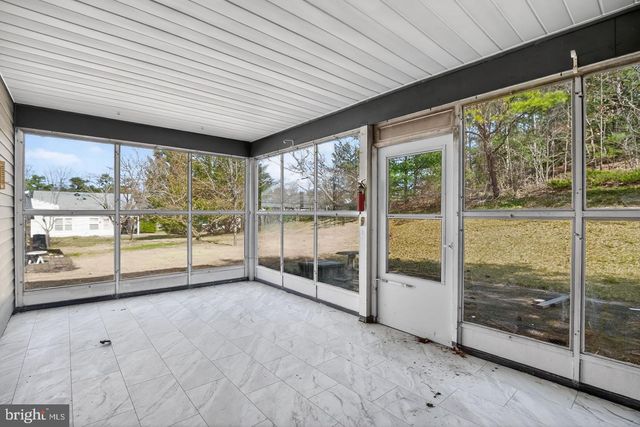 19 STAMFORD PL, Southampton, NJ 08088