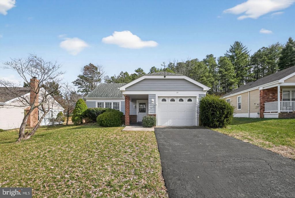 19 STAMFORD PL, Southampton, NJ 08088 — photo 5