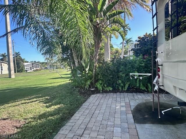 1687 Diamond Lake CIR, Naples, FL 34114