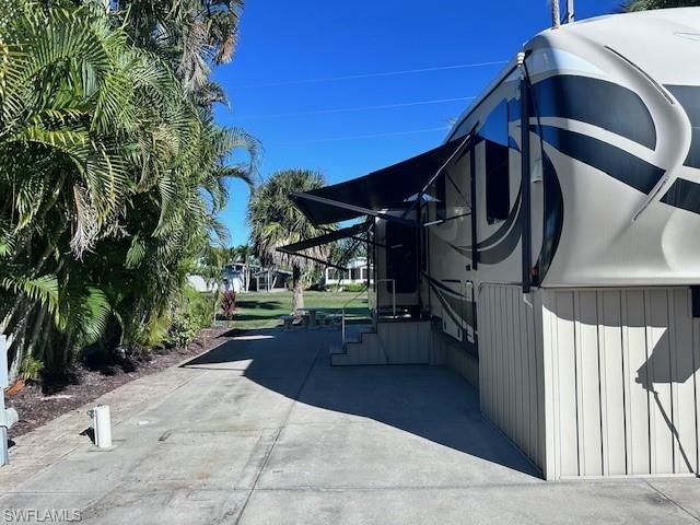 1687 Diamond Lake CIR, Naples, FL 34114