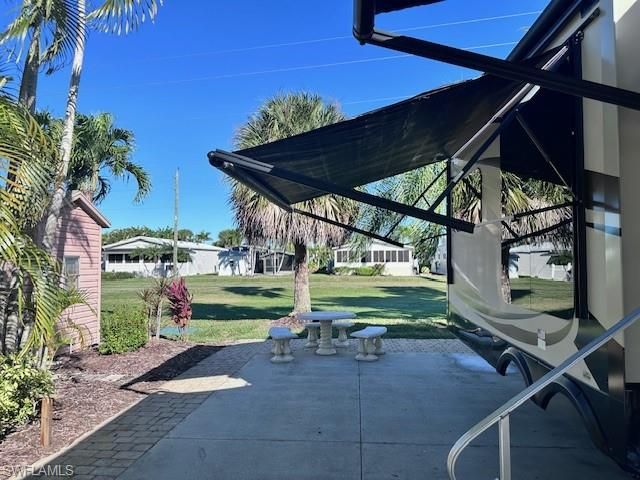 1687 Diamond Lake CIR, Naples, FL 34114