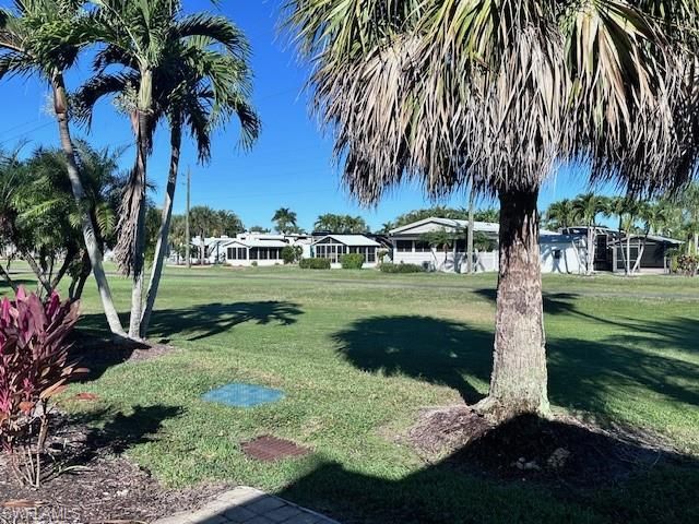 1687 Diamond Lake CIR, Naples, FL 34114