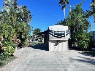 1687 Diamond Lake CIR, Naples, FL 34114