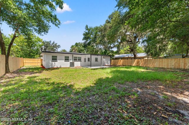 111 ASHLEY Drive, Palatka, FL 32177