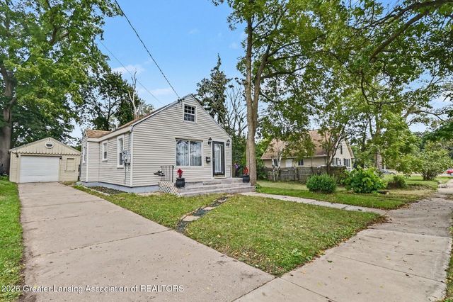 1120 Victor Avenue, Lansing, MI 48910