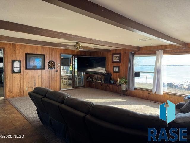556 N Lake Dr Drive, Watertown, SD 57201