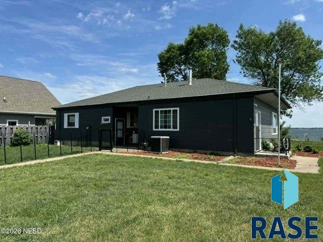 556 N Lake Dr Drive, Watertown, SD 57201